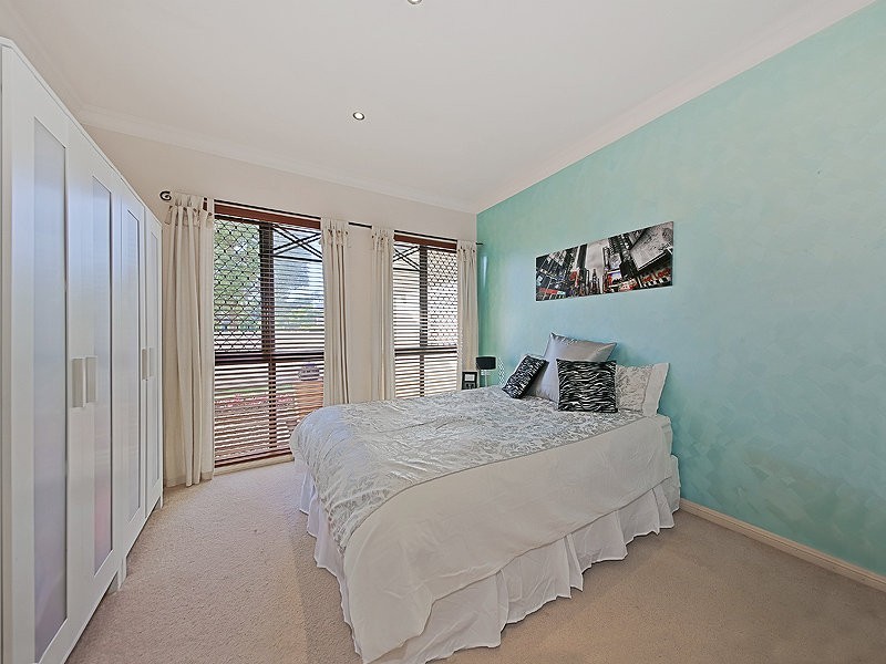 8 King Island Drive, Wellington Point QLD 4160