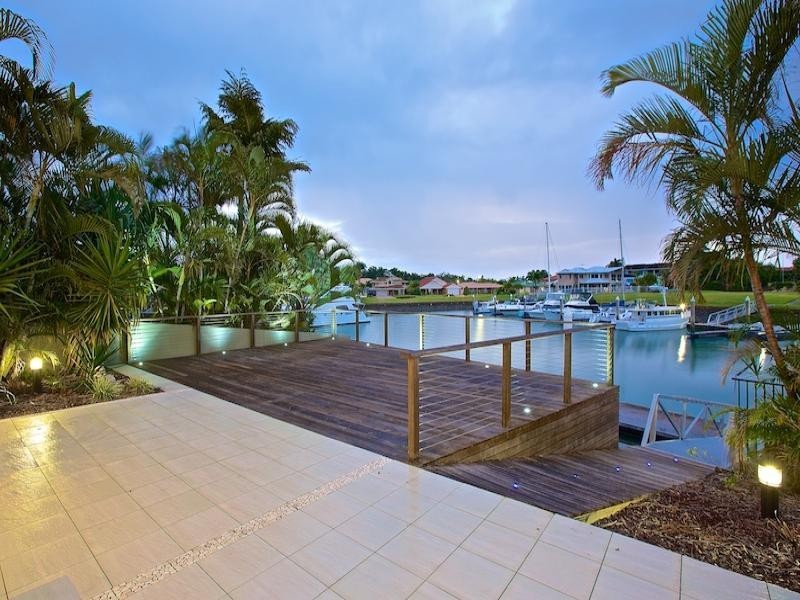 25 Downwind Crt, Birkdale QLD 4159