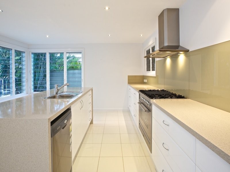 25 Downwind Crt, Birkdale QLD 4159