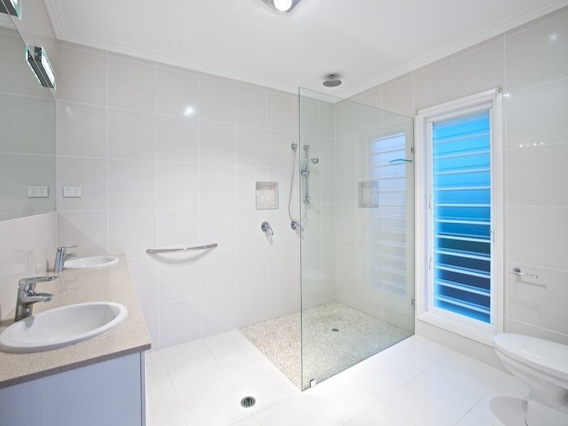 25 Downwind Crt, Birkdale QLD 4159