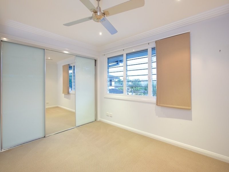 25 Downwind Crt, Birkdale QLD 4159