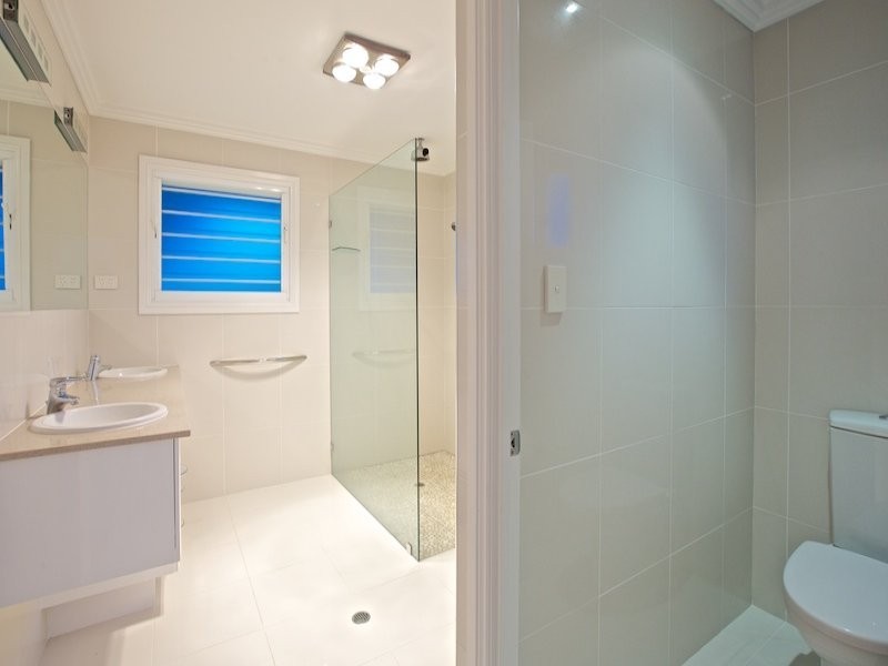 25 Downwind Crt, Birkdale QLD 4159