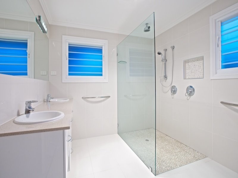 25 Downwind Crt, Birkdale QLD 4159