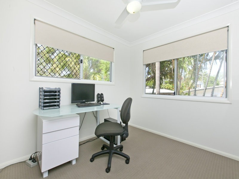 203 Mooroondu Road, Thorneside QLD 4158