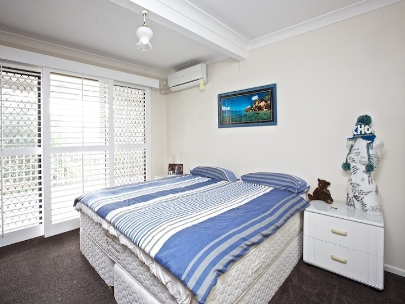 20 Hull Street, Thorneside QLD 4158