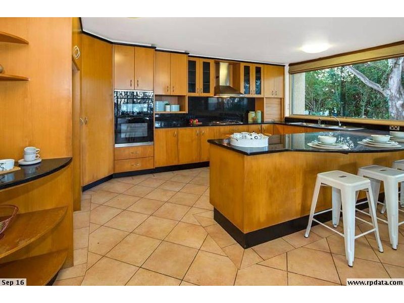 92 Broadwater Terrace, Redland Bay QLD 4165