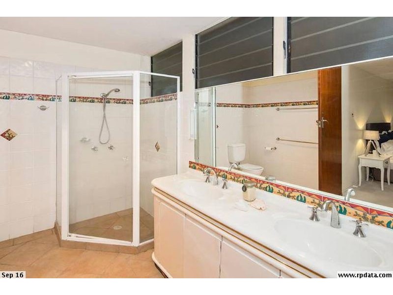 92 Broadwater Terrace, Redland Bay QLD 4165