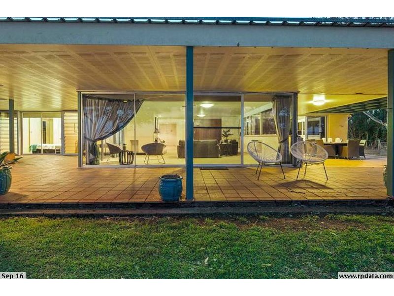 92 Broadwater Terrace, Redland Bay QLD 4165