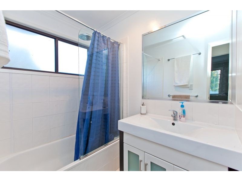 11 Fir St, Victoria Point QLD 4165