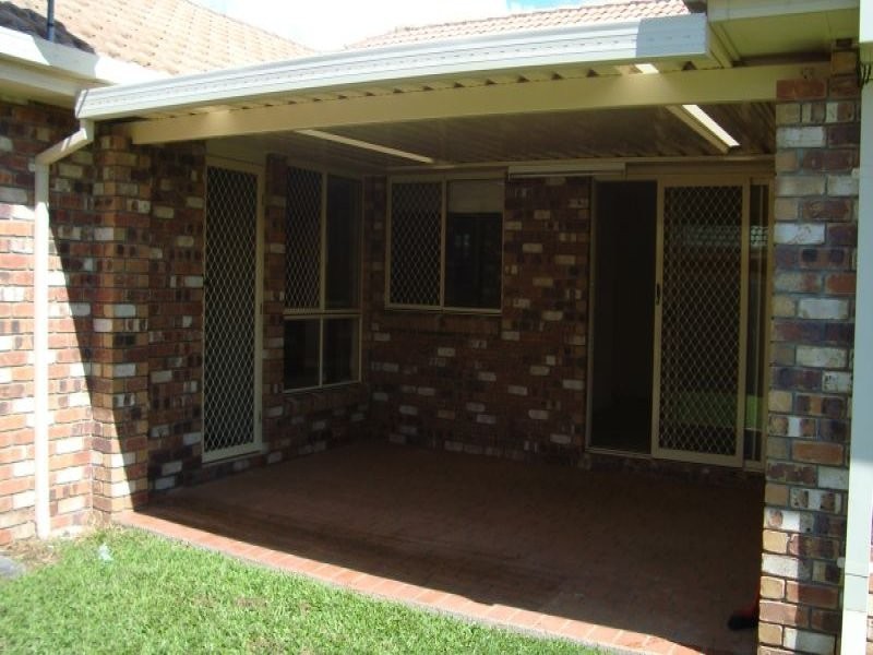 23 Duck Street, Birkdale QLD 4159
