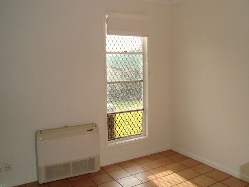 550 Main Road, Wellington Point QLD 4160