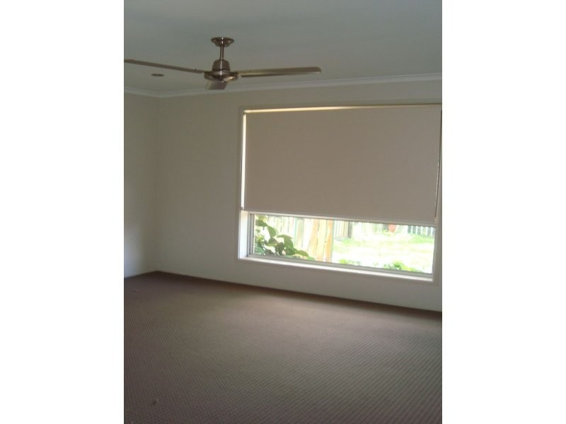 8 Edinburgh Street, Alexandra Hills QLD 4161