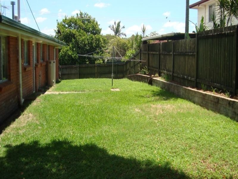 8 Edinburgh Street, Alexandra Hills QLD 4161