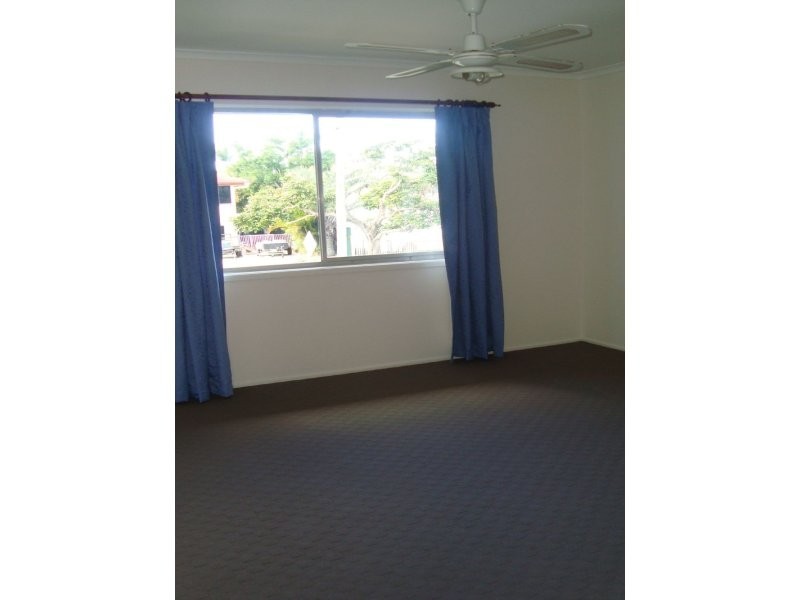 16 Elizabeth Drive, Alexandra Hills QLD 4161