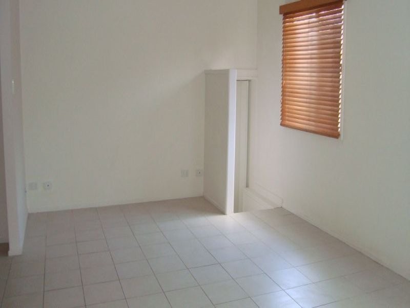 16 Holland Crescent, Capalaba QLD 4157