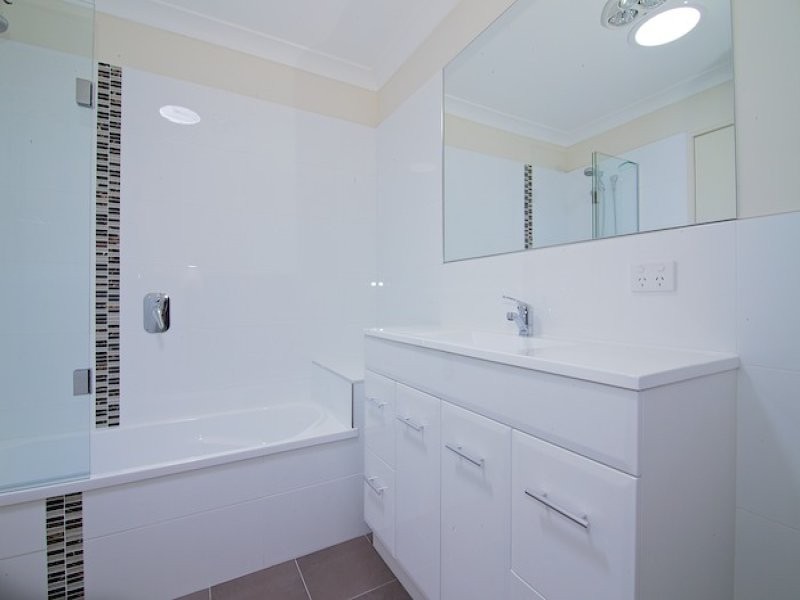 2/65 Queen Street, Cleveland QLD 4163