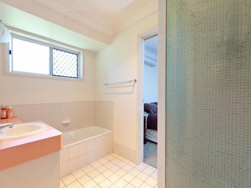 1 Chantilly Close, Alexandra Hills QLD 4161