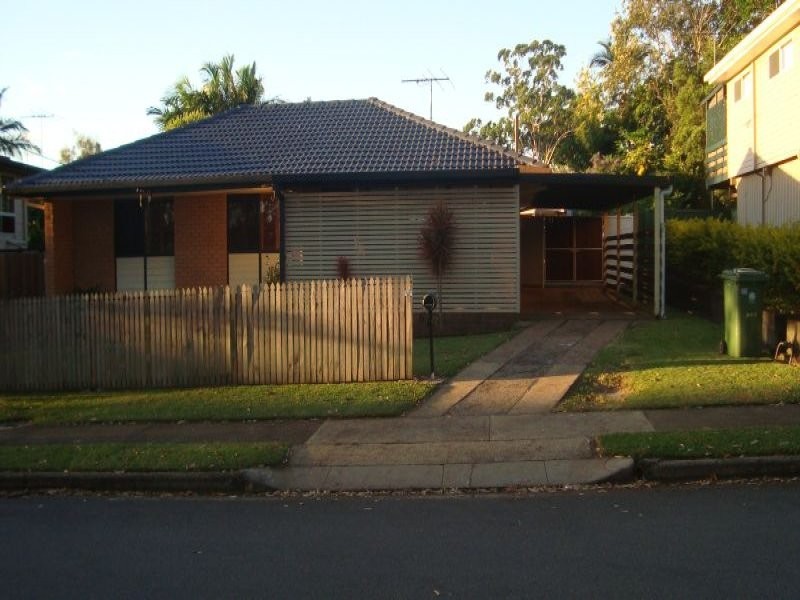 50 Babiana, Alexandra Hills QLD 4161