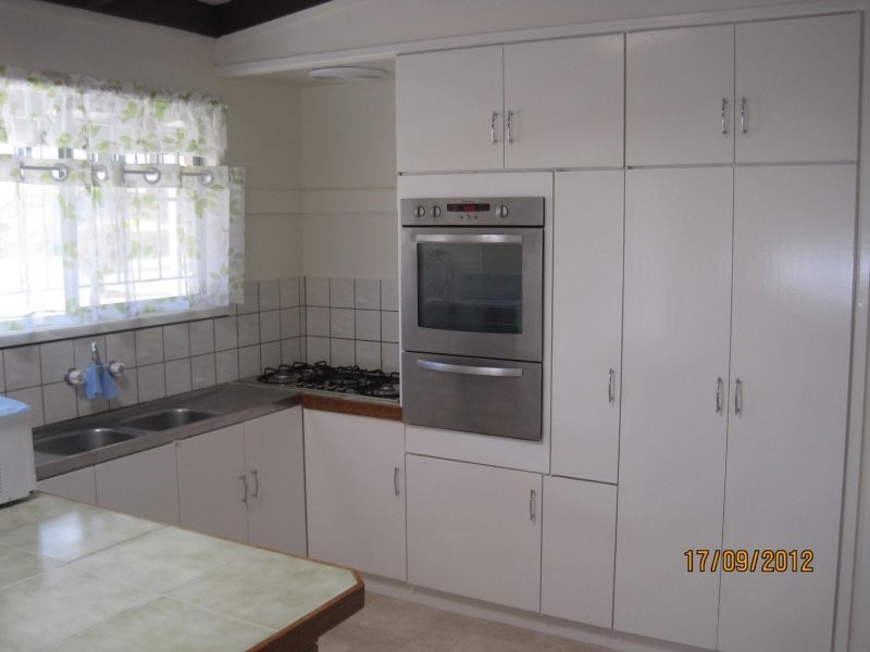 16 Burns Street, Capalaba QLD 4157