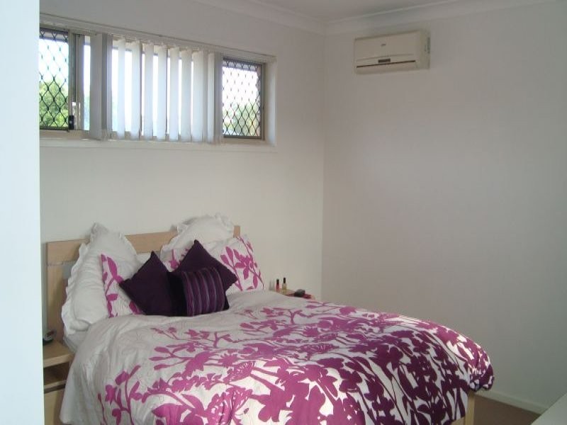 7 Indigo Street, Redland Bay QLD 4165