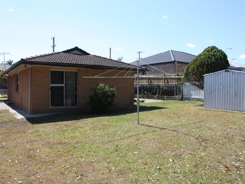 4 Cavell Street, Birkdale QLD 4159