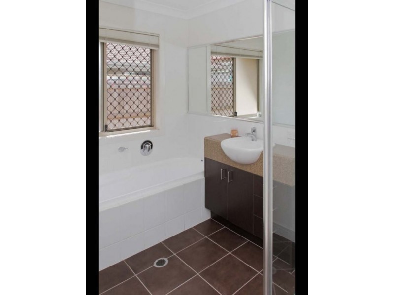 5 Timkelnik Crescent, Victoria Point QLD 4165