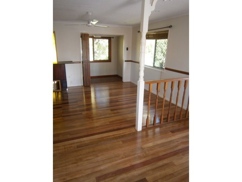 21 Charles Street, Birkdale QLD 4159