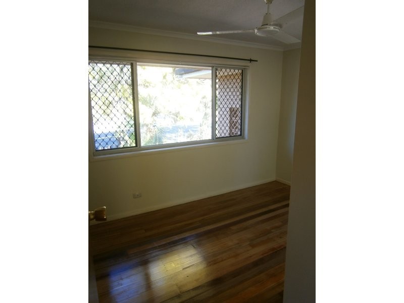 21 Charles Street, Birkdale QLD 4159