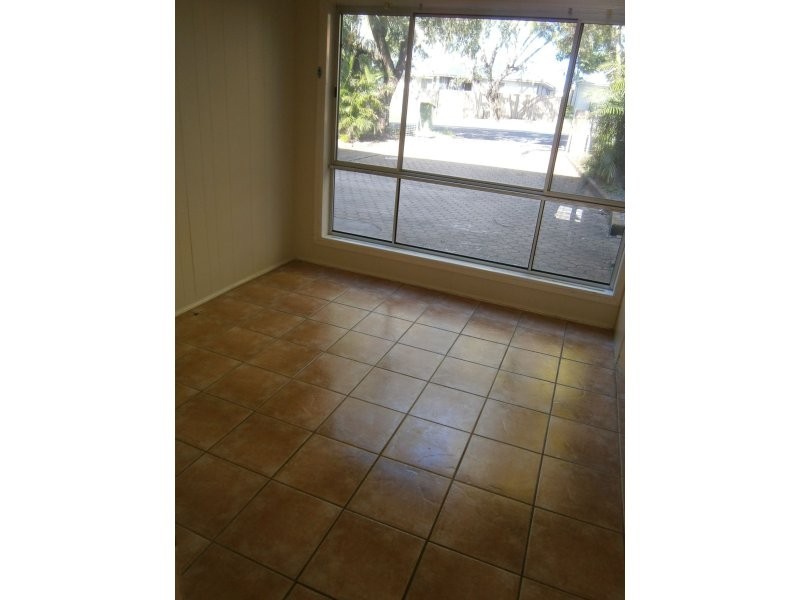 21 Charles Street, Birkdale QLD 4159