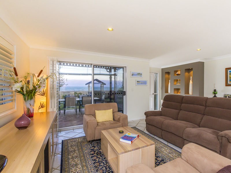 2/192 Shore Street North, Cleveland QLD 4163