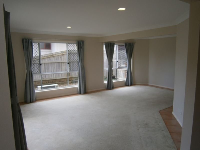 2 Sirocco Court, Ormiston QLD 4160