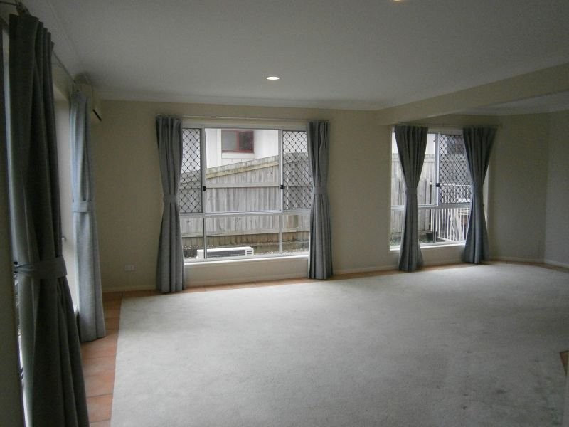 2 Sirocco Court, Ormiston QLD 4160