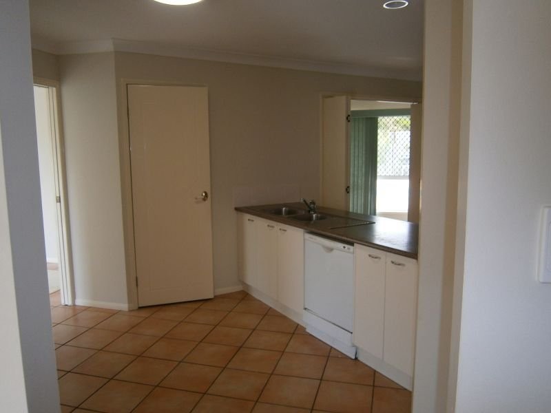 2 Sirocco Court, Ormiston QLD 4160