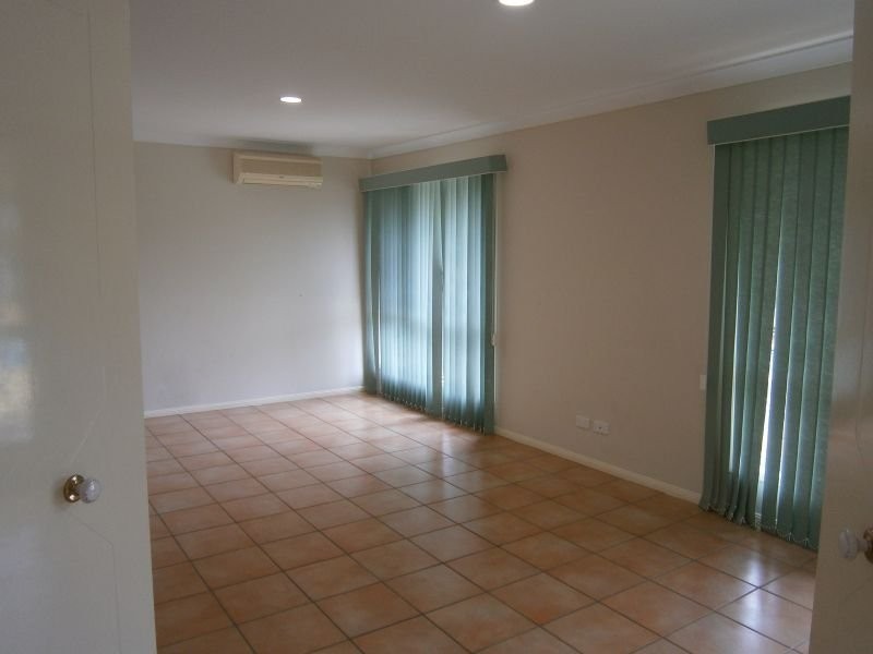 2 Sirocco Court, Ormiston QLD 4160