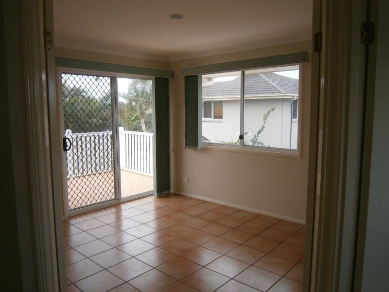 2 Sirocco Court, Ormiston QLD 4160