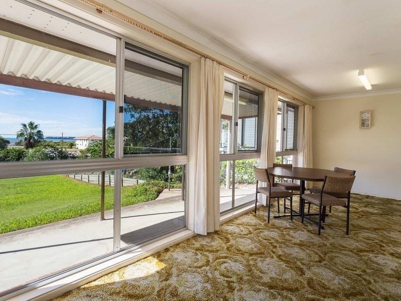 125 Mooroondu Road, Thorneside QLD 4158