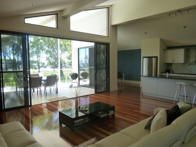 10 White St., Victoria Point QLD 4165