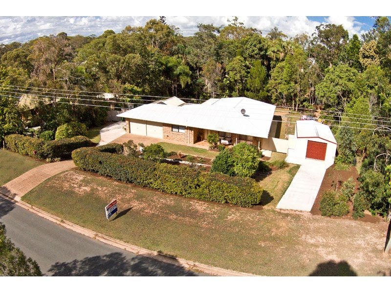 13 Banksia Street, Redland Bay QLD 4165