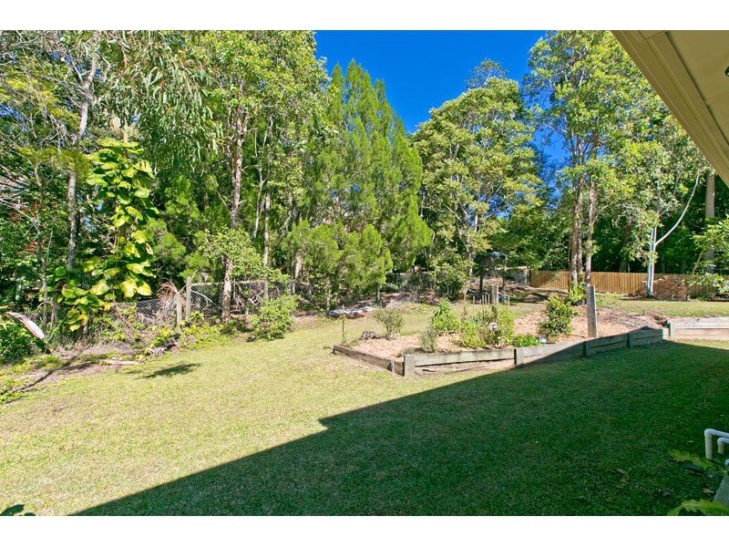 13 Banksia Street, Redland Bay QLD 4165