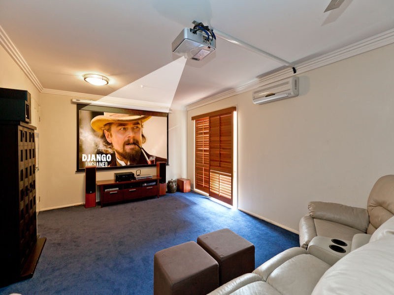 14 Wilohurst Drive, Redland Bay QLD 4165