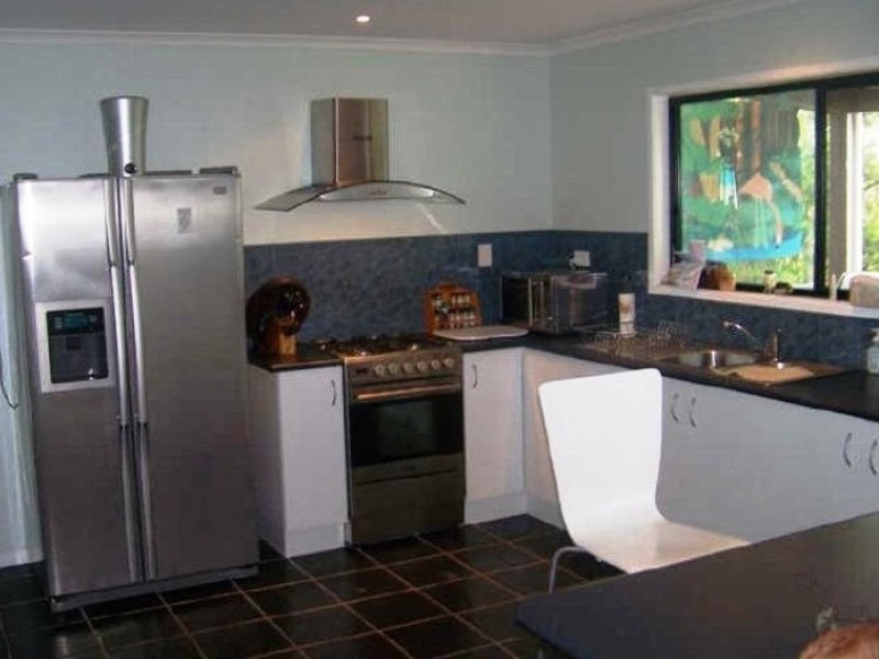 128 Laurel St, Russell Island QLD 4184