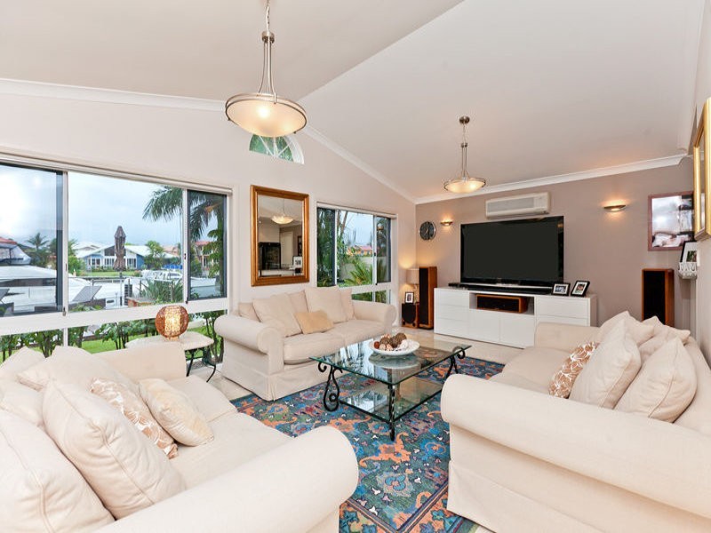 19 Captains Court, Raby Bay QLD 4163