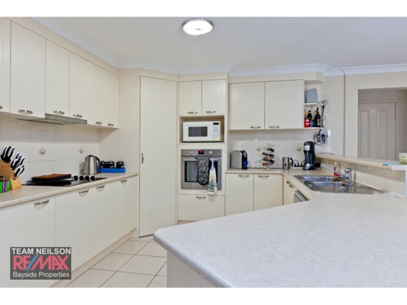 23 Coachwood St, Redland Bay QLD 4165