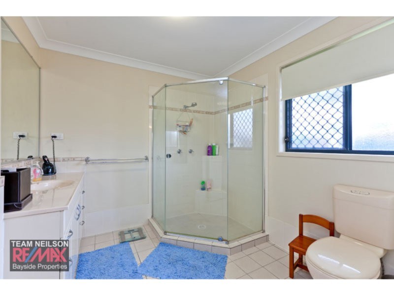 23 Coachwood St, Redland Bay QLD 4165