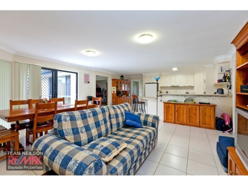 23 Coachwood St, Redland Bay QLD 4165