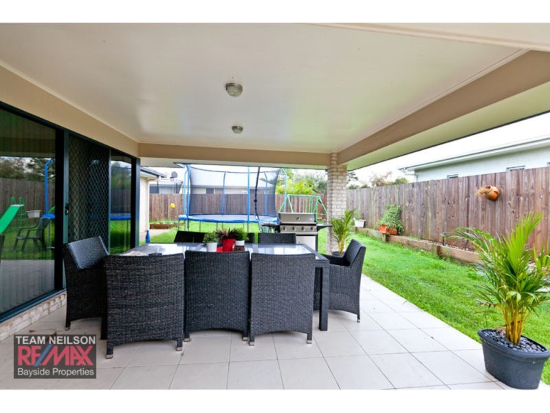23 Coachwood St, Redland Bay QLD 4165