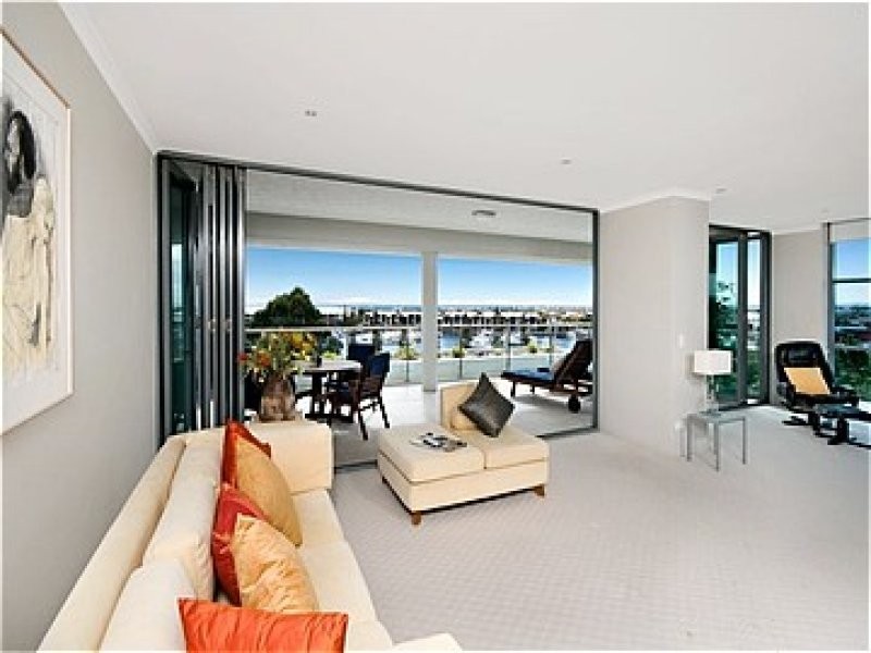 12 SEA AIR  141 Shore St west, Cleveland QLD 4163