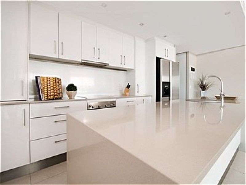 12 SEA AIR  141 Shore St west, Cleveland QLD 4163