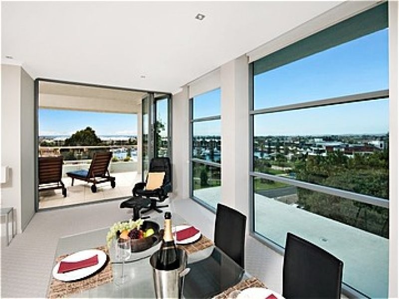 12 SEA AIR  141 Shore St west, Cleveland QLD 4163