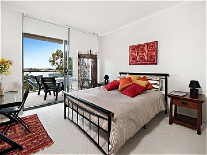 12 SEA AIR  141 Shore St west, Cleveland QLD 4163